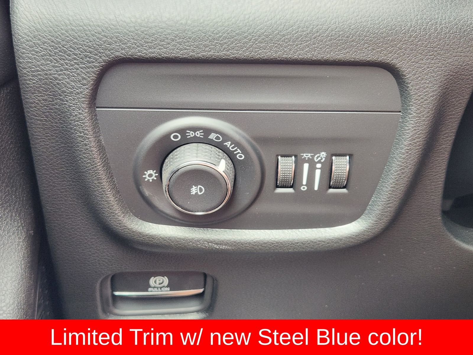 New 2026 Steel Blue Jeep L LIMITED 4X4 image 29