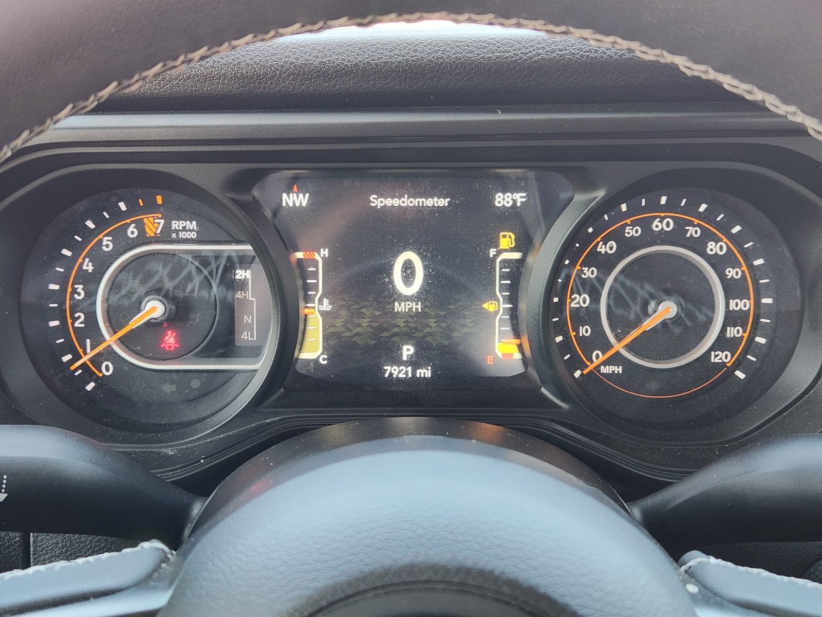Used 2025 Granite Crystal Jeep Sport image 24