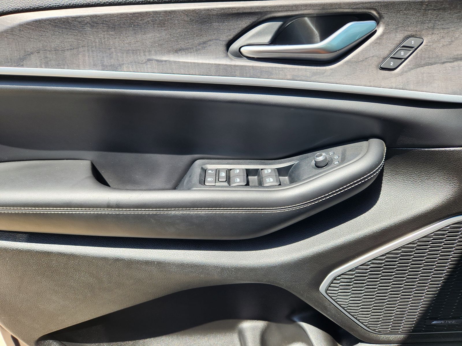 Used 2023 Midnight Sky Jeep Base image 30