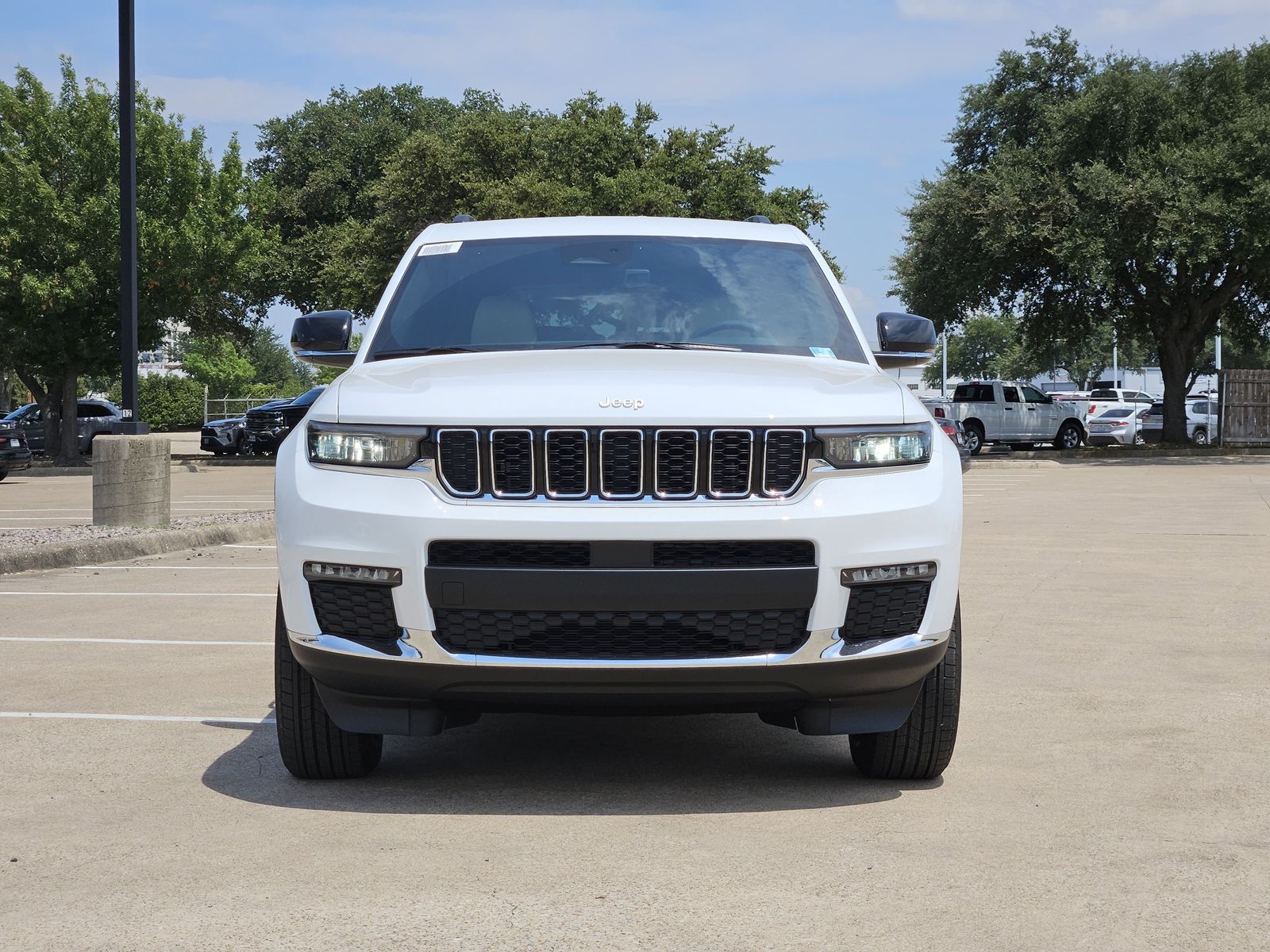 New 2025 Bright White Jeep L LIMITED 4X4 image 7
