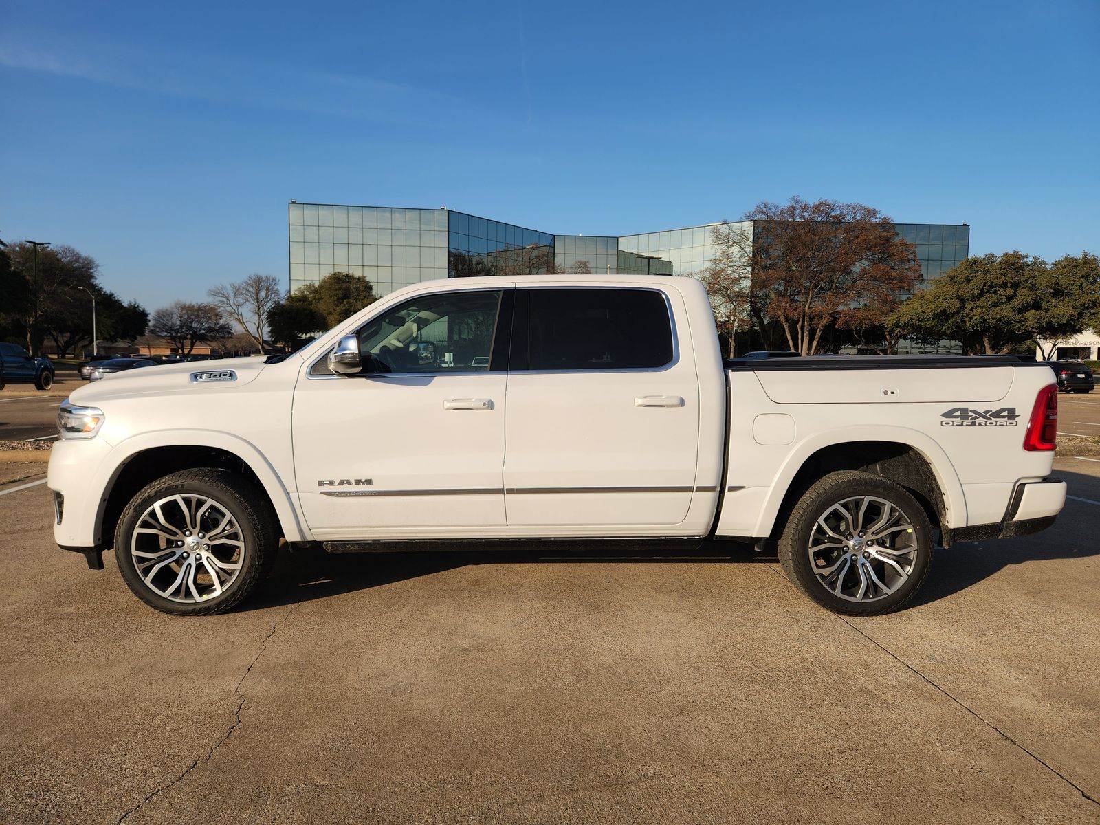 New 2026 Ivory White Tri-Coat Pearlcoat Ram TUNGSTEN CREW CAB 4X4 image 3