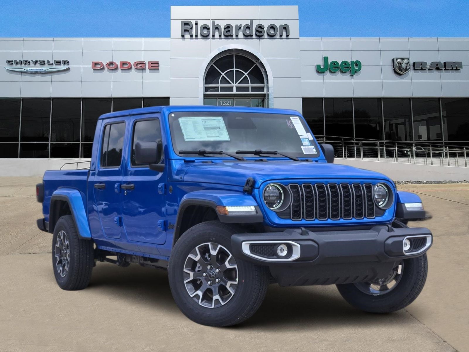 2026 Jeep Gladiator Sahara Auto's photo