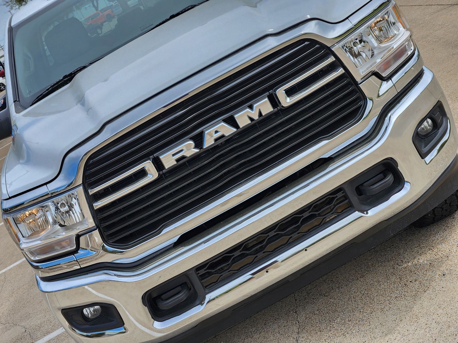 Used 2023 Bright White Ram Big Horn image 14