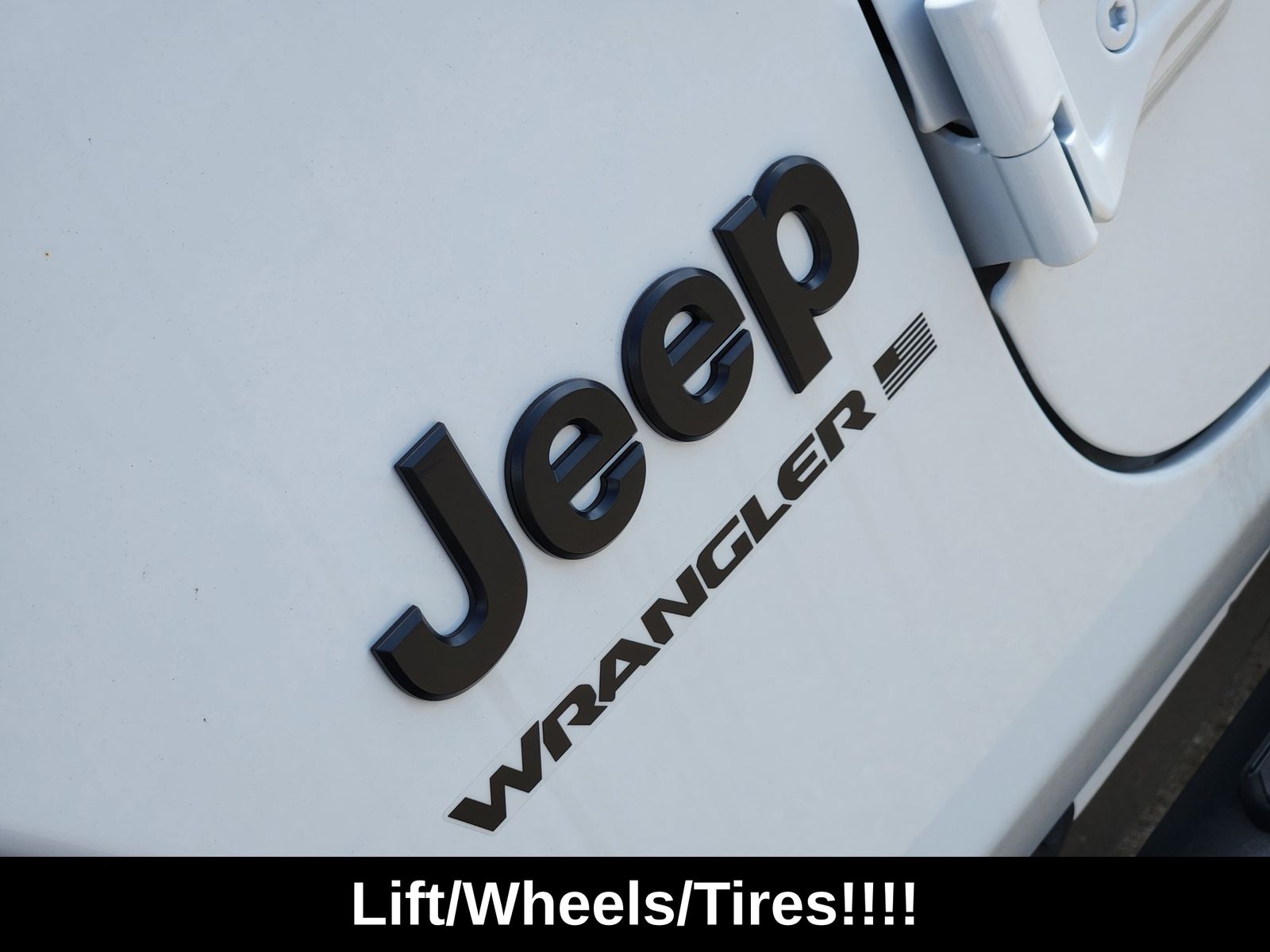 New 2026 Bright White Jeep 4-DOOR SPORT S image 18