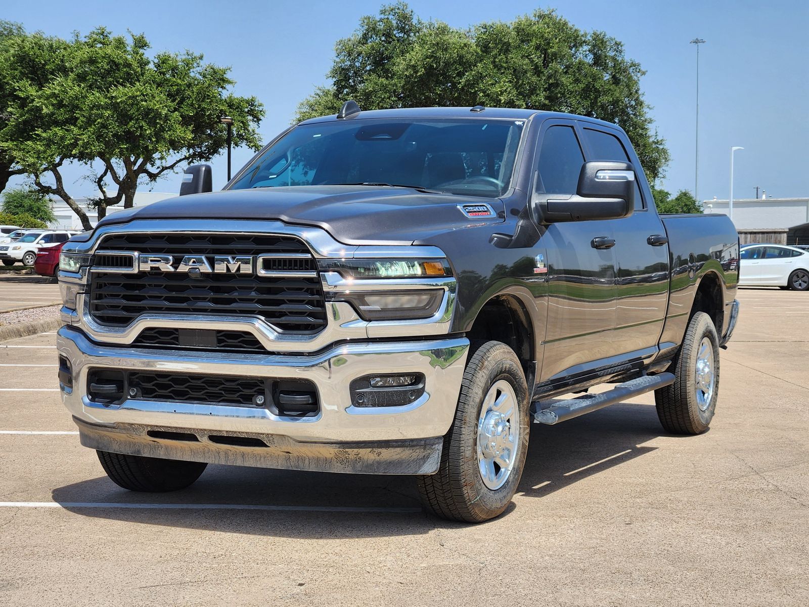 2026 RAM 2500 Tradesman - Photo 2