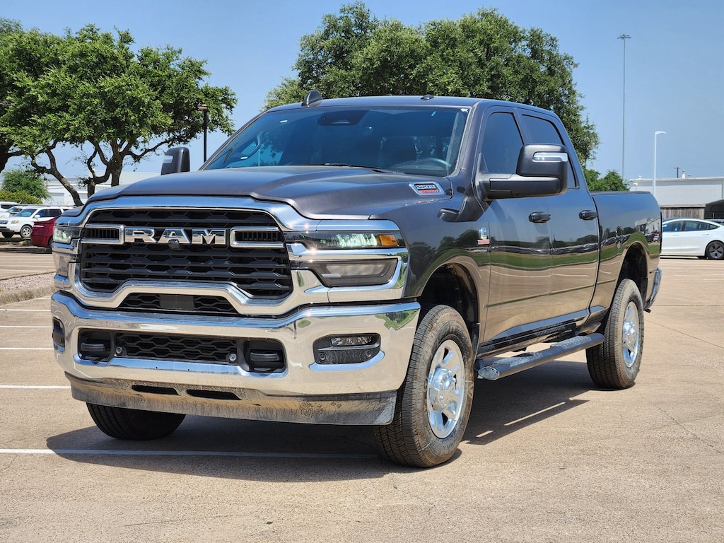 New 2026 Ram 2500 TRADESMAN CREW CAB 4X4 6'4 BOX Pickup