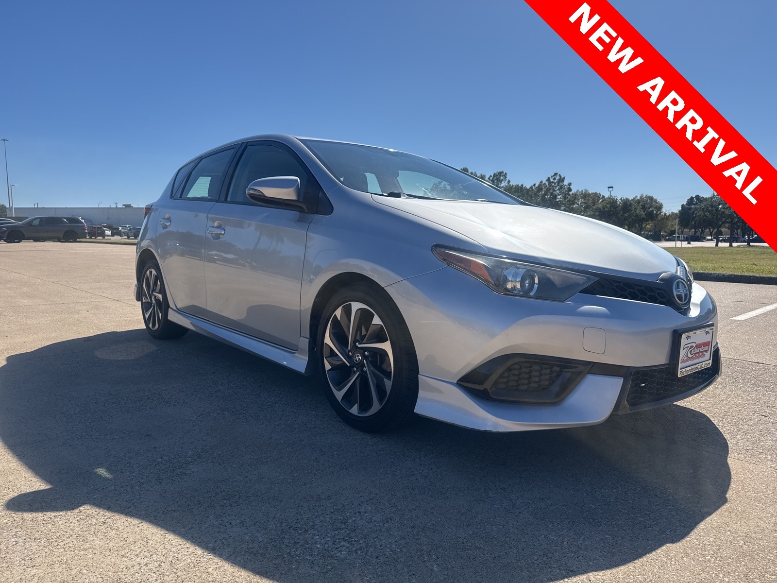 2016 Scion iM Base