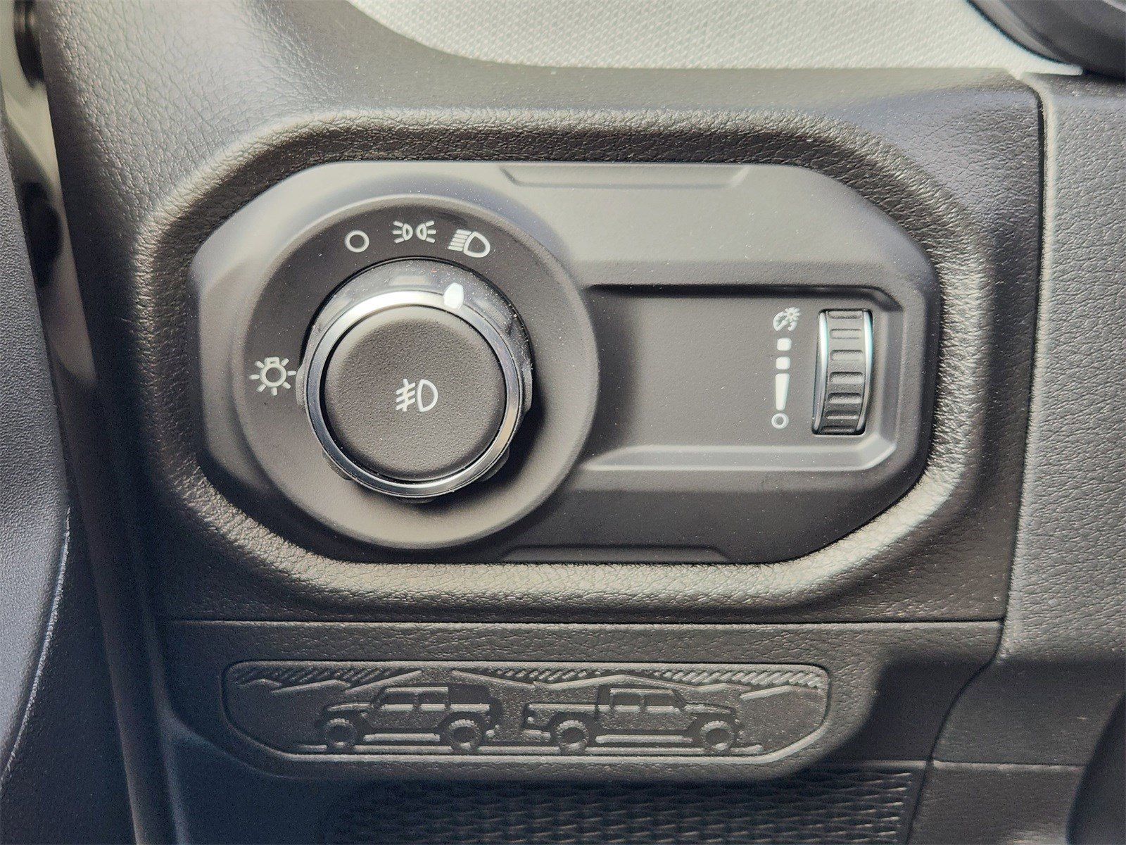 New 2026 Bright White Jeep 4-DOOR SPORT image 24