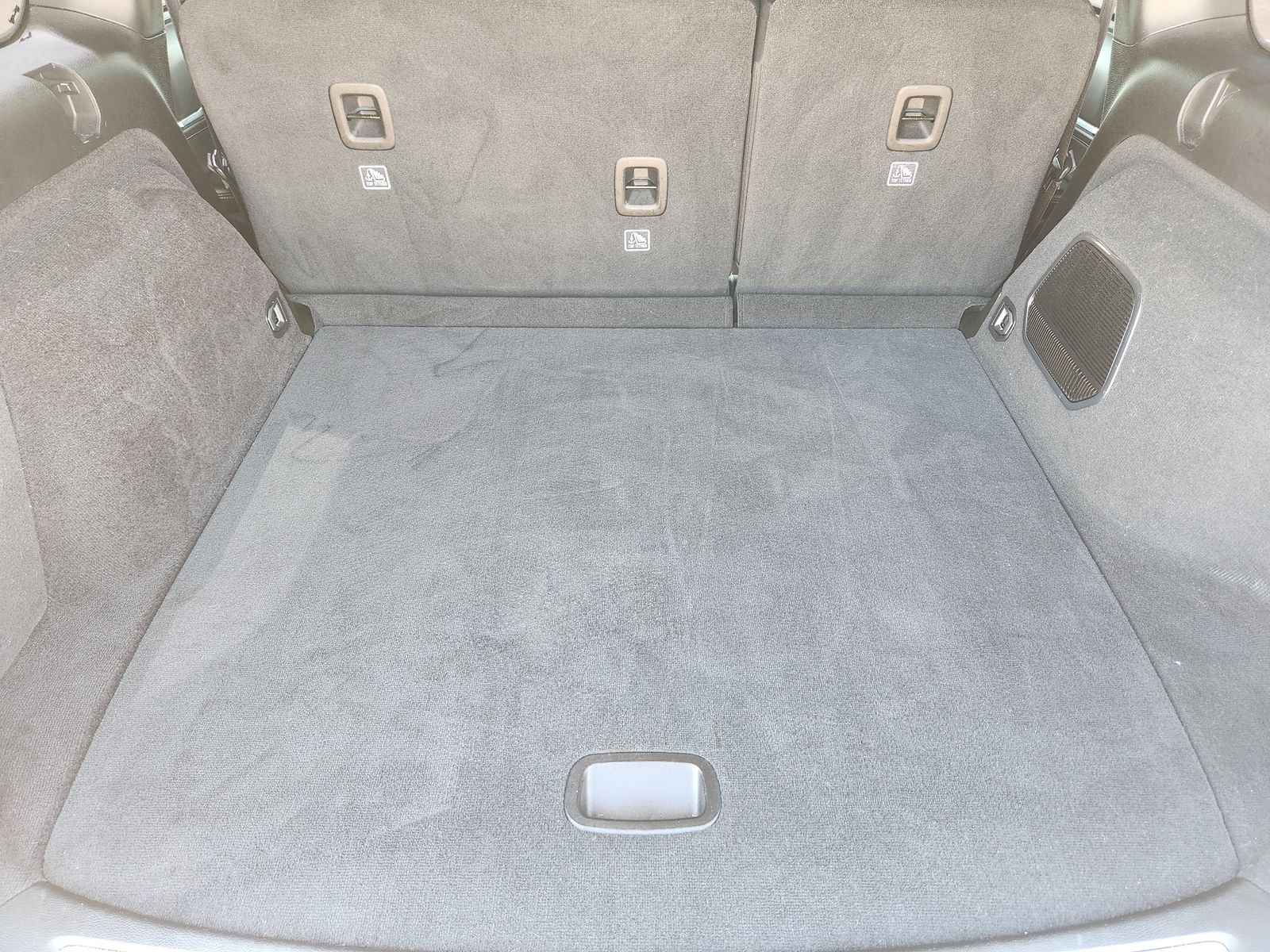 Used 2022 Bright White Jeep Overland image 43