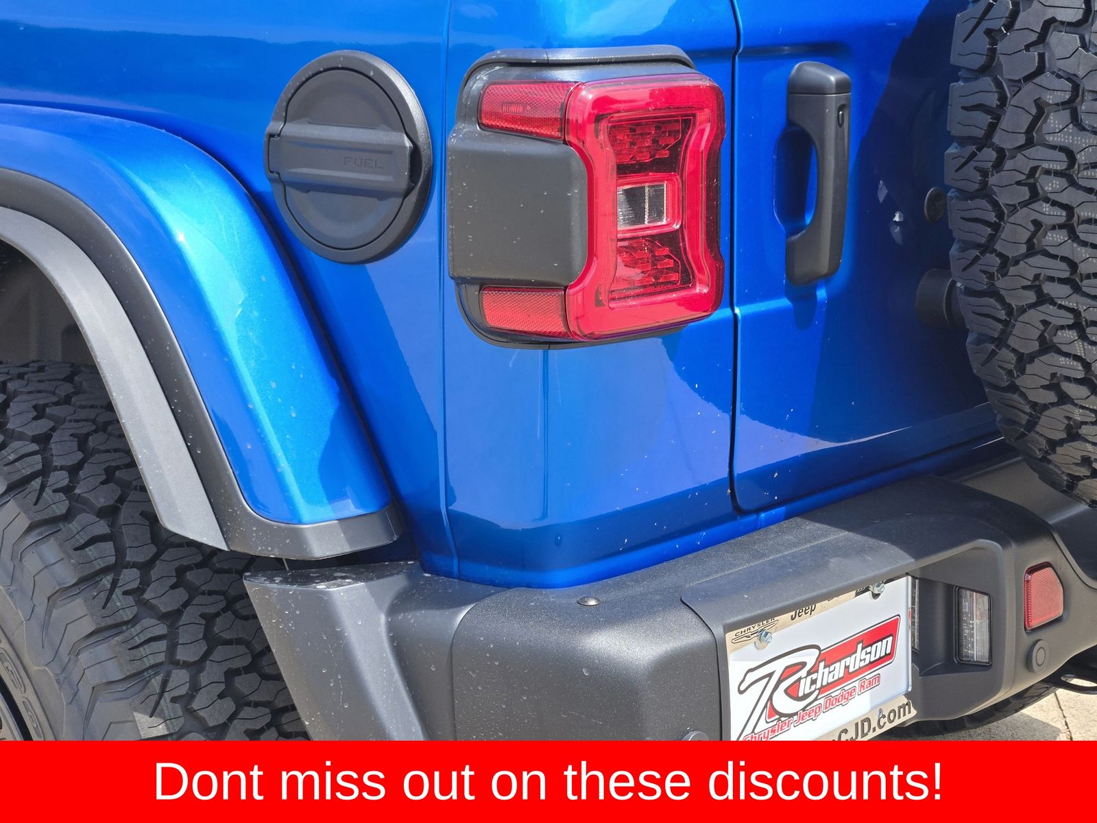 New 2026 Hydro Blue Pearlcoat Jeep 4-DOOR RUBICON X image 14