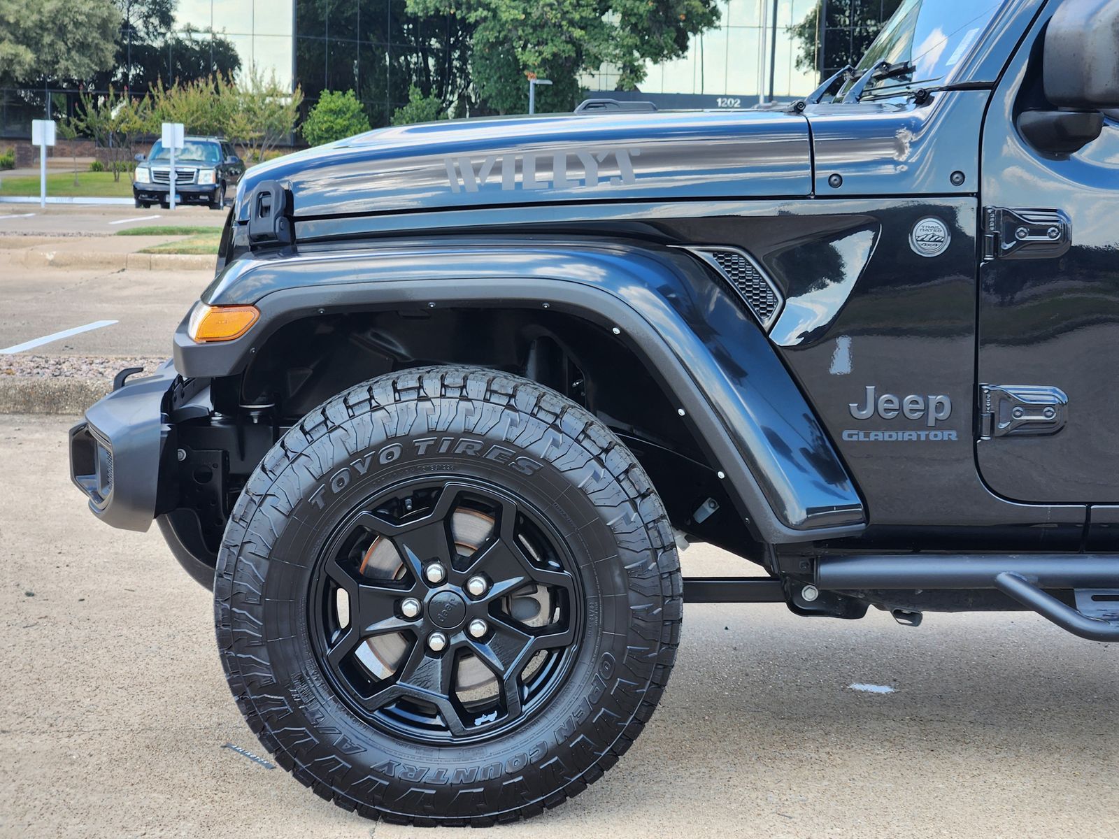 Used 2022 Black Jeep Sport image 8