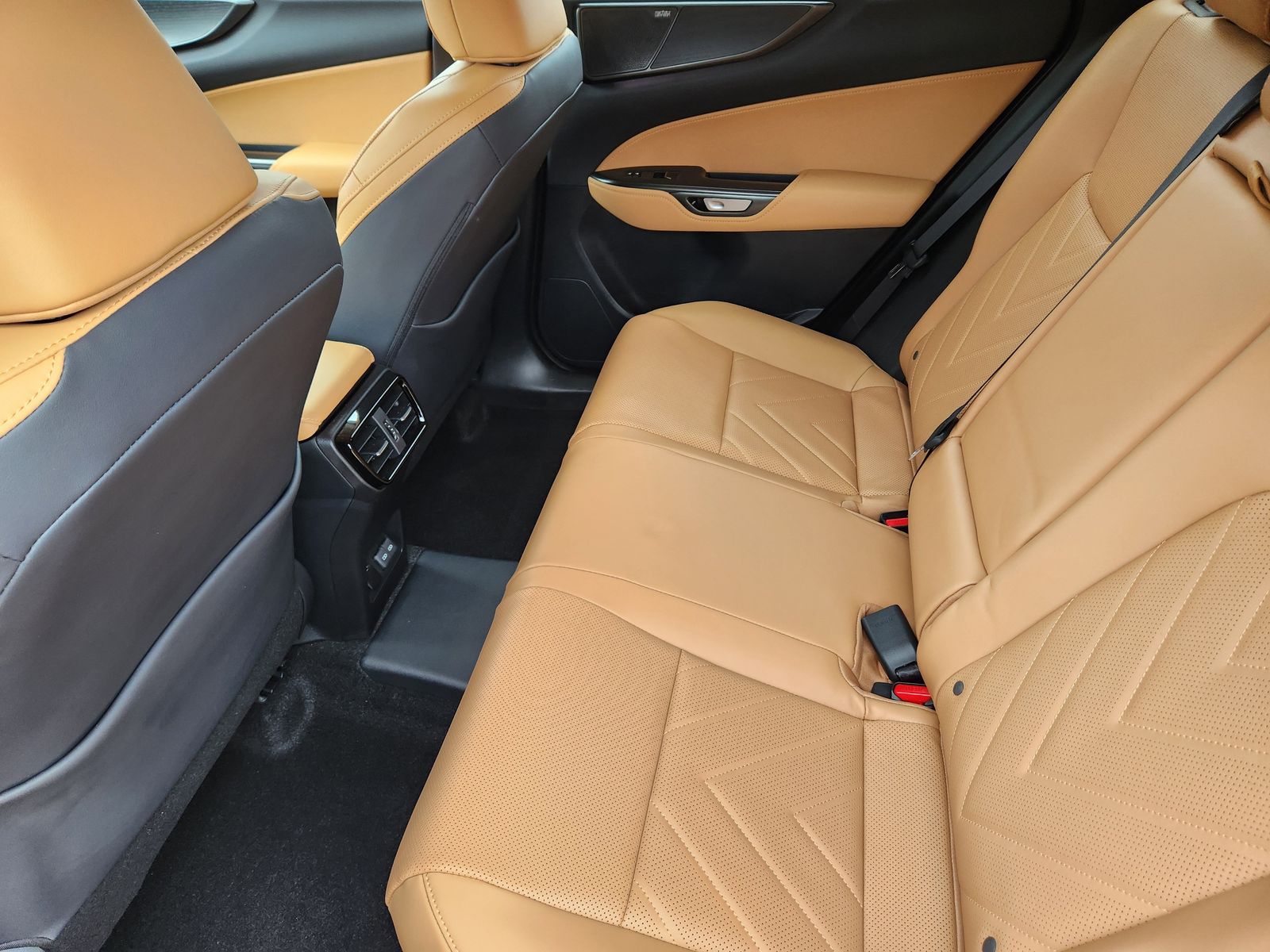 Used 2025 Redline Lexus Luxury image 40