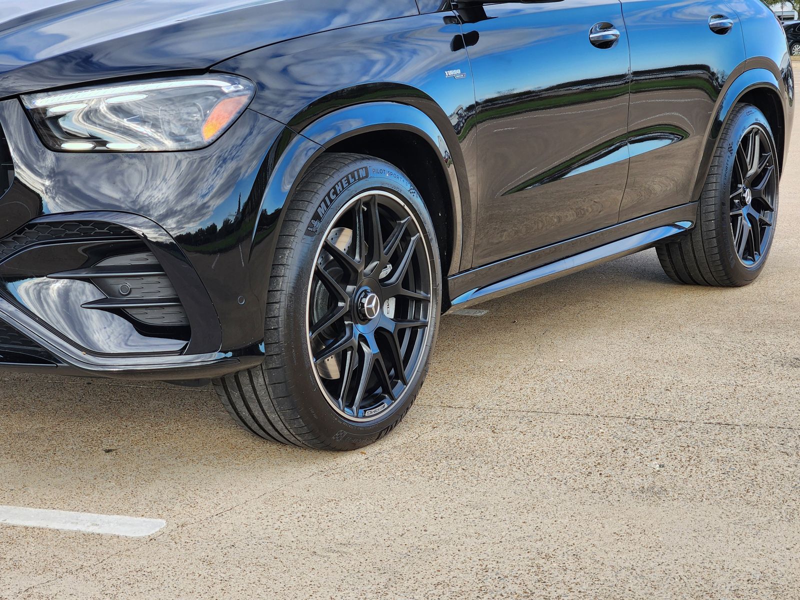 Used 2024 Black Mercedes-Benz 4MATIC® image 12