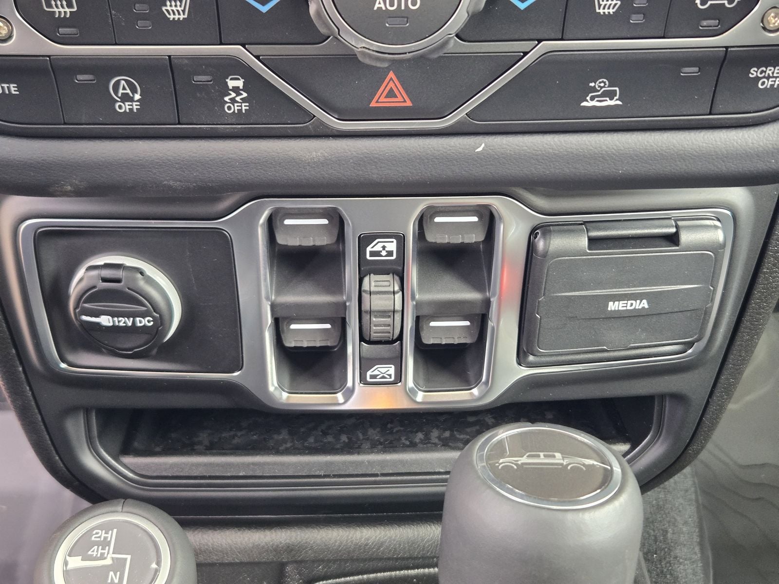 New 2026 Bright White Jeep TEXAS TRAIL 4X4 image 22