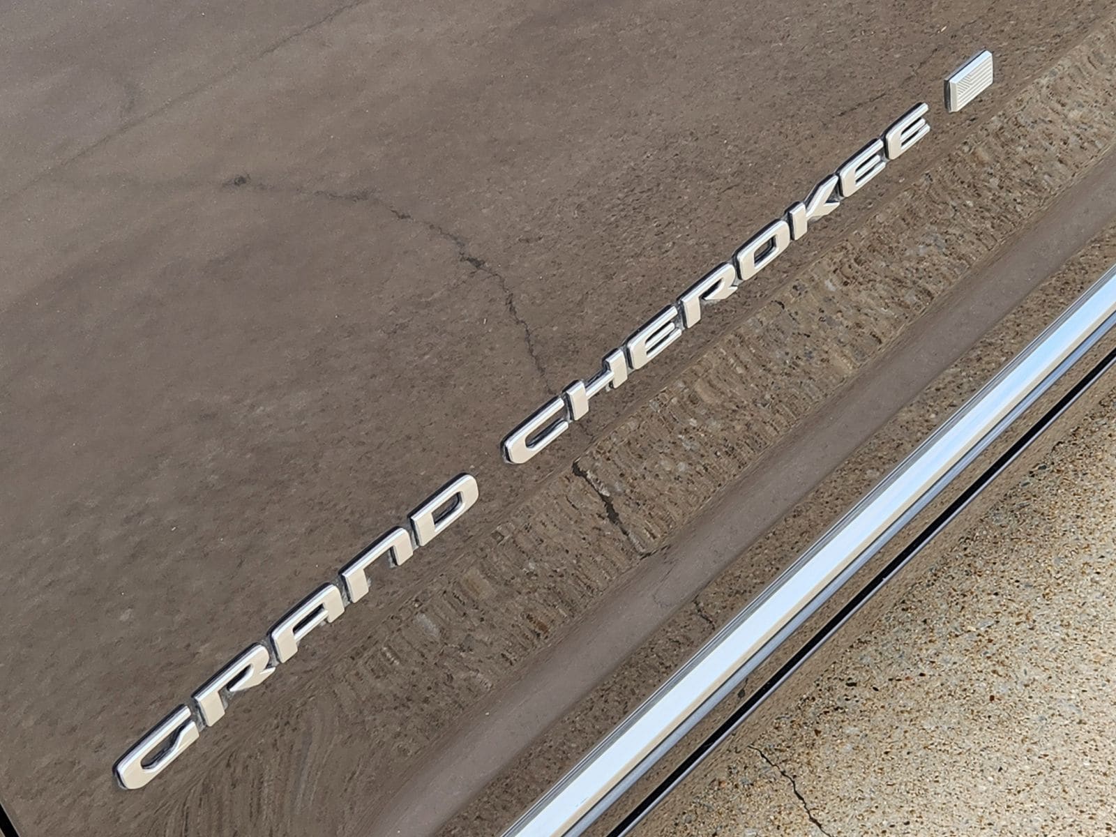 Certified Used 2024 Baltic Gray Jeep Summit image 18