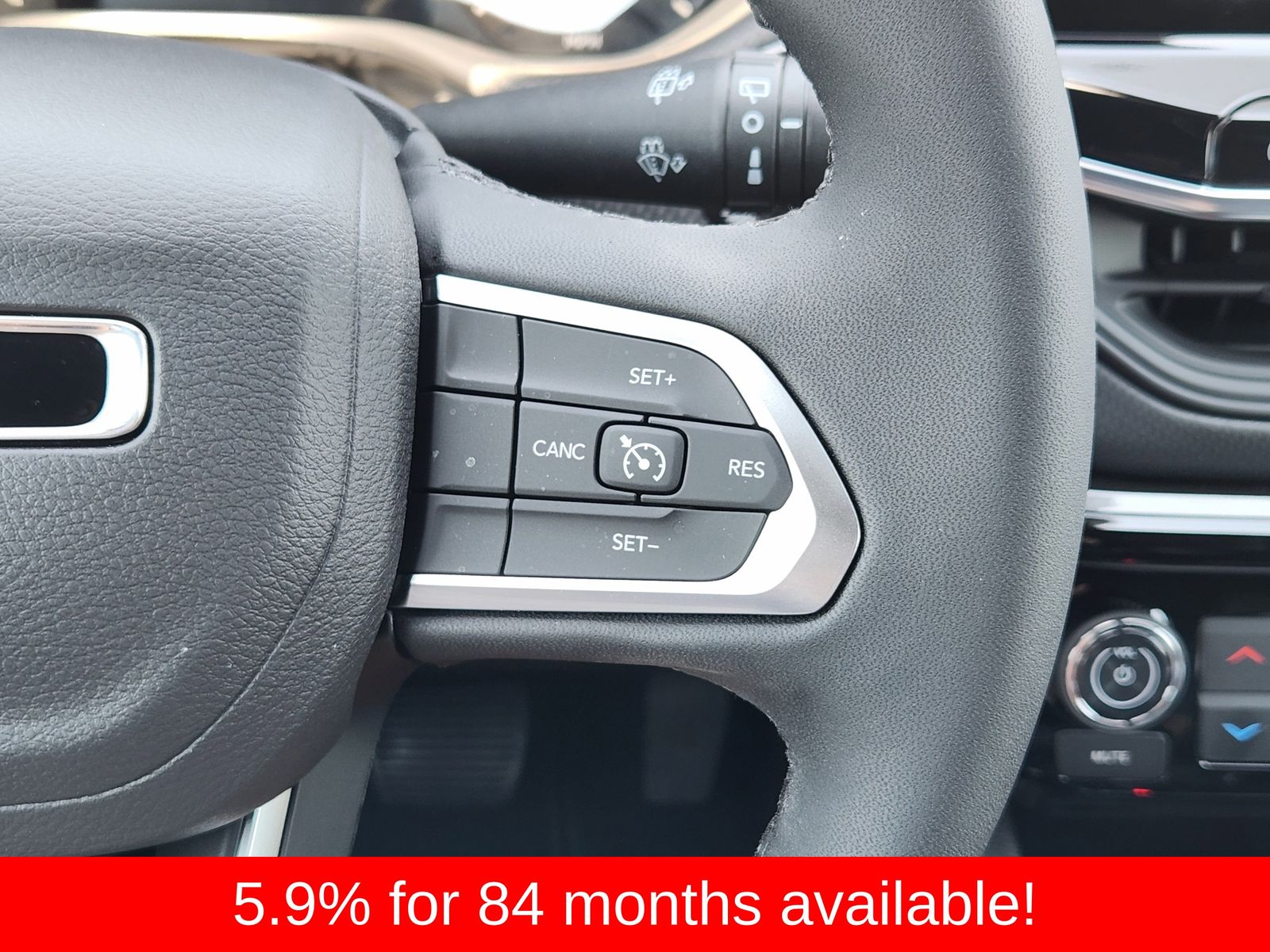 New 2026 Bright White Jeep LATITUDE ALTITUDE 4X4 image 37