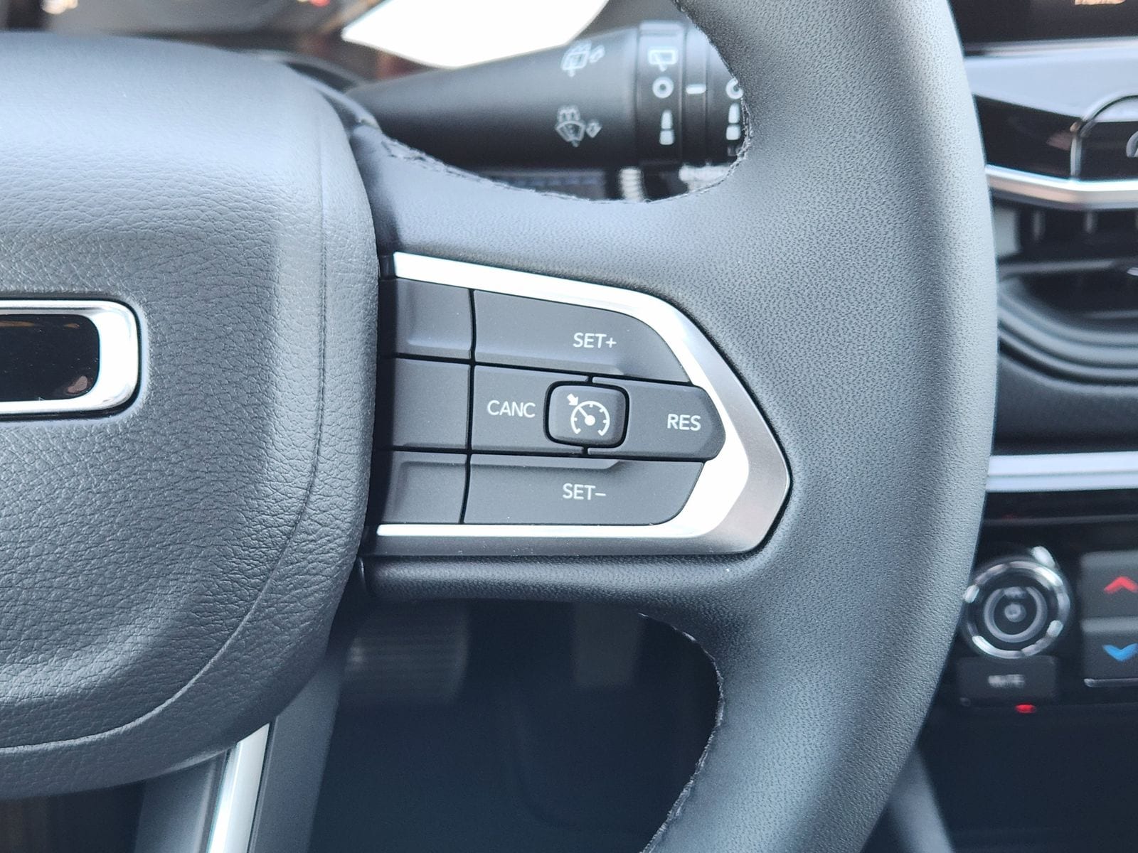 New 2026 Silver Zynith Jeep LATITUDE ALTITUDE 4X4 image 29