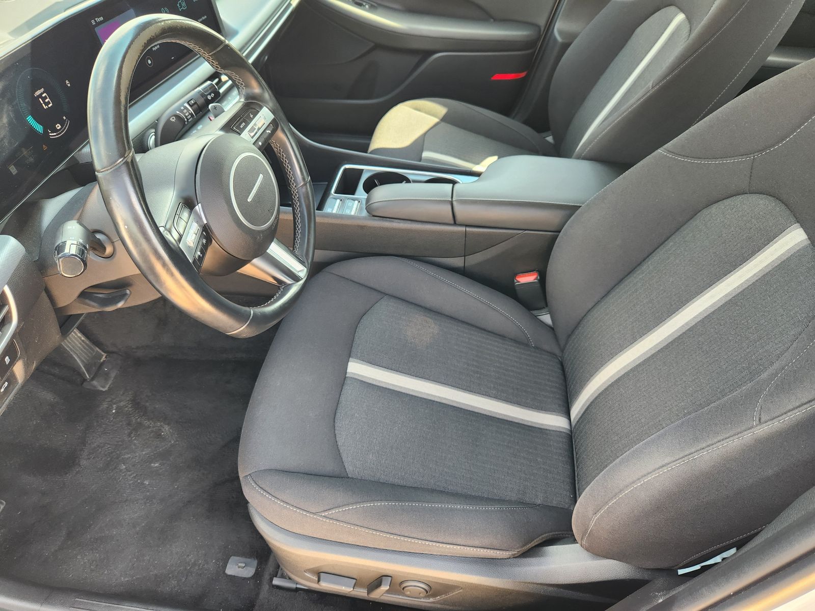 Used 2025 Serenity White Hyundai SEL image 20