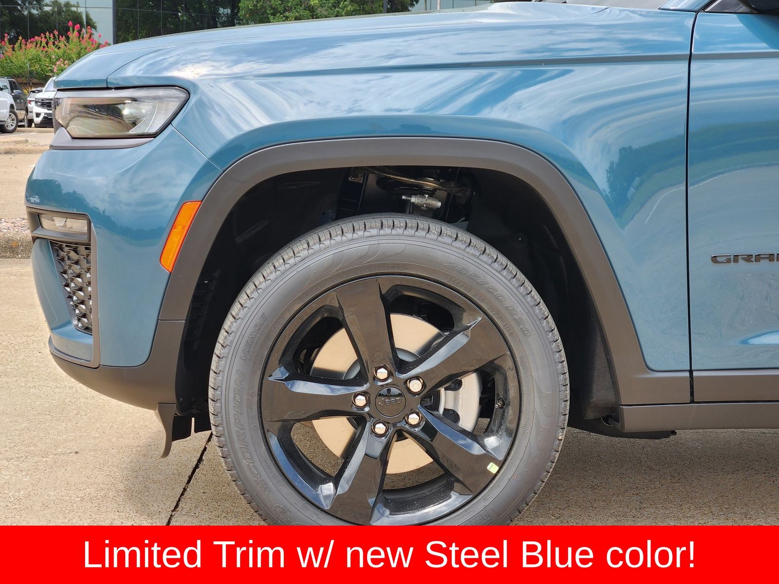 New 2026 Steel Blue Jeep L LIMITED 4X4 image 8