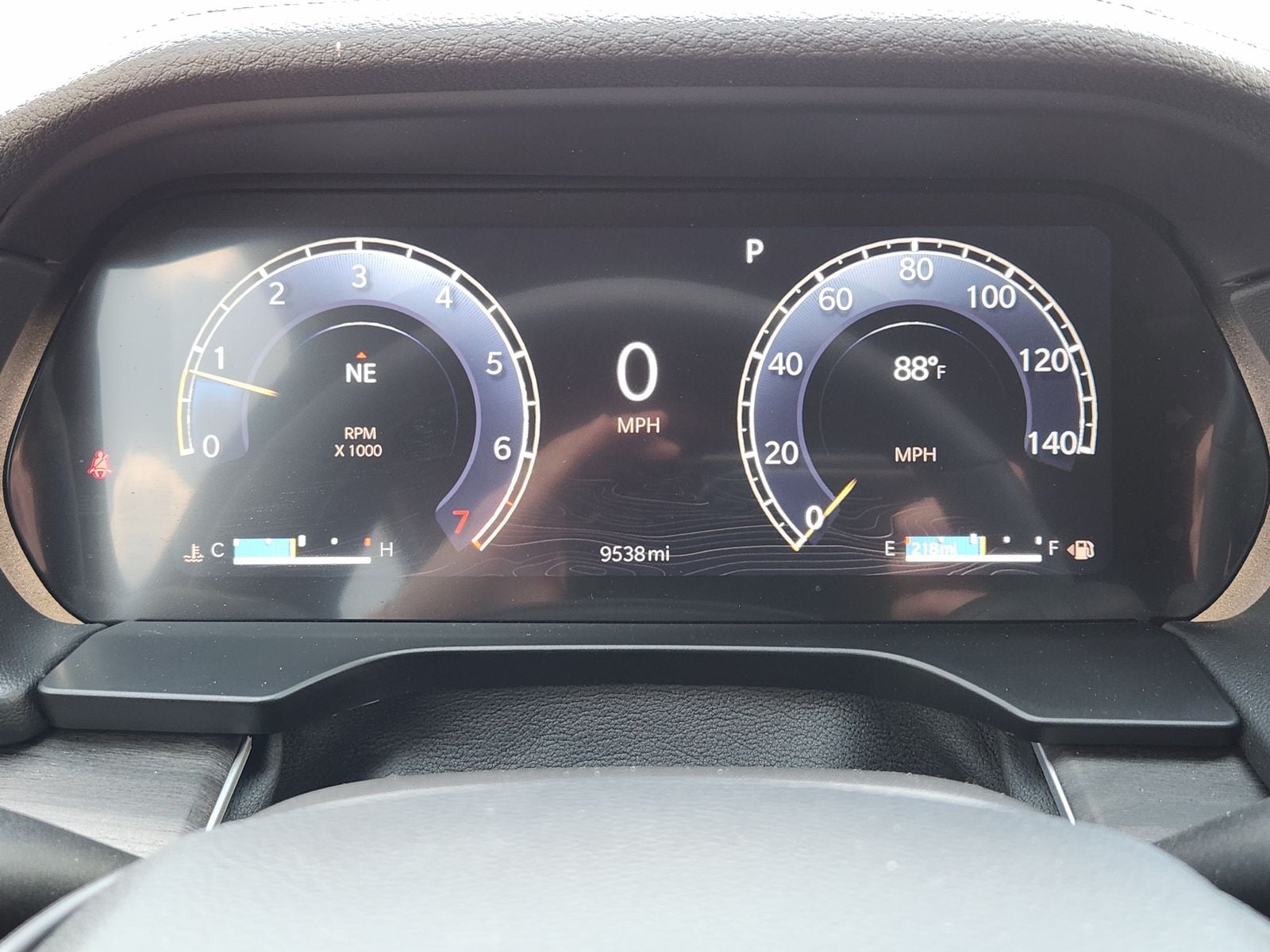 Used 2024 Midnight Sky Jeep Limited image 25