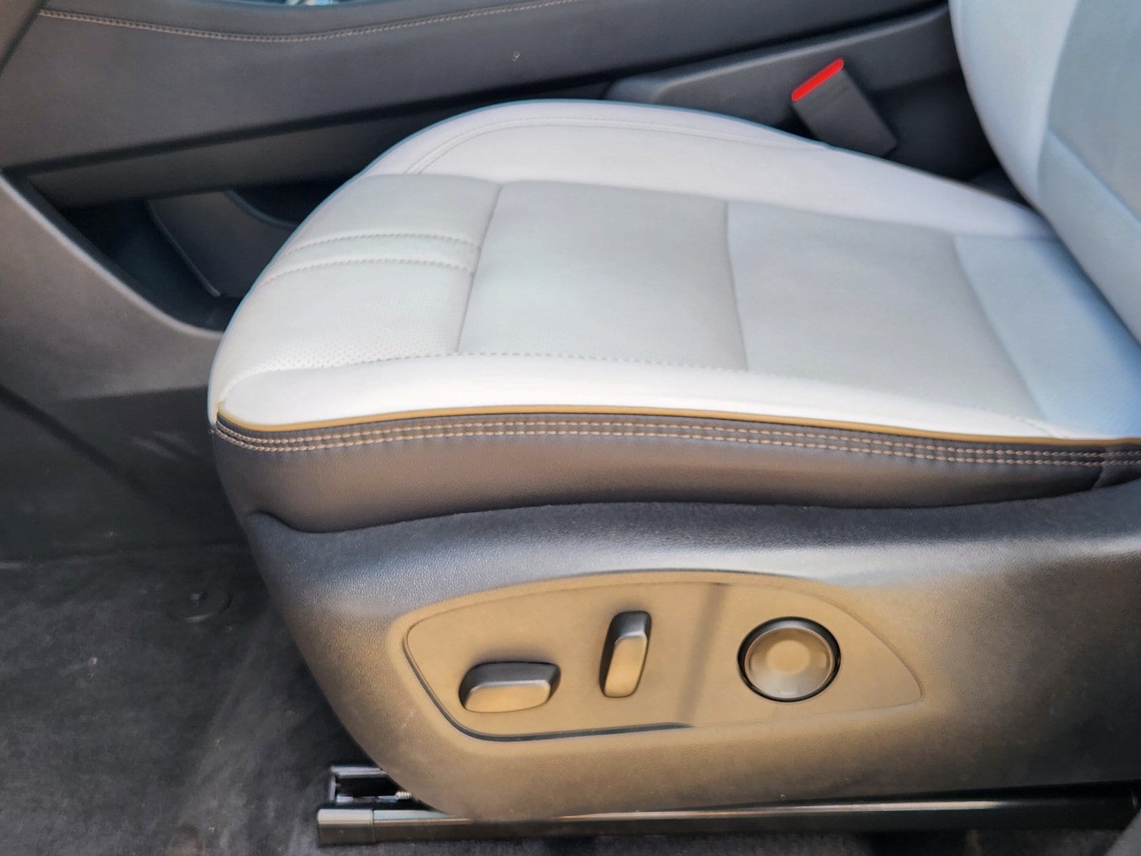 Used 2026 Mosaic Black Chevrolet High Country image 32
