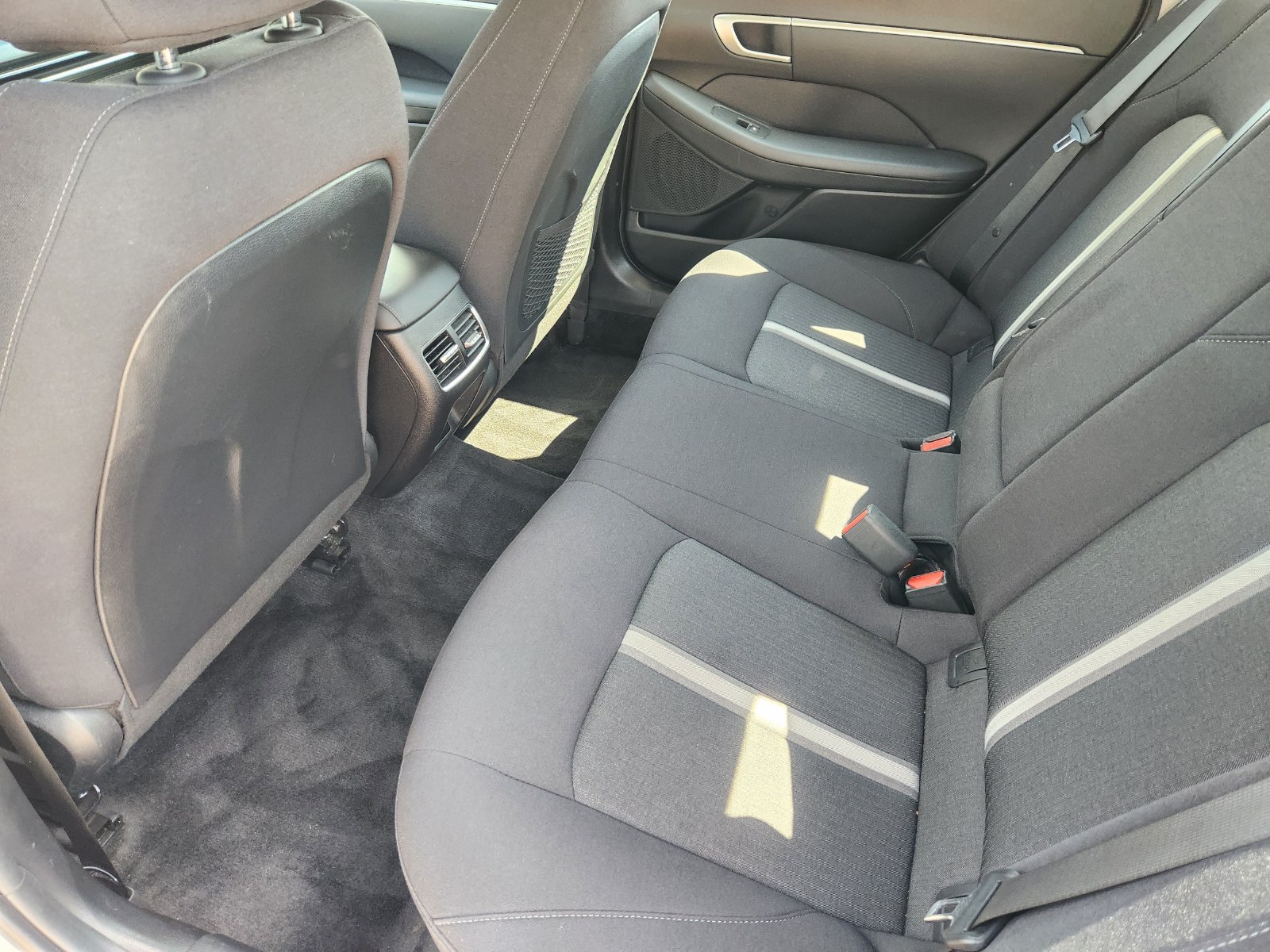 Used 2025 Serenity White Hyundai SEL image 39