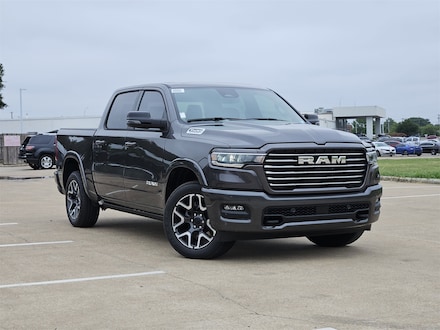 2026 Ram 1500 LARAMIE CREW CAB 4X4 5'7 BOX Pickup