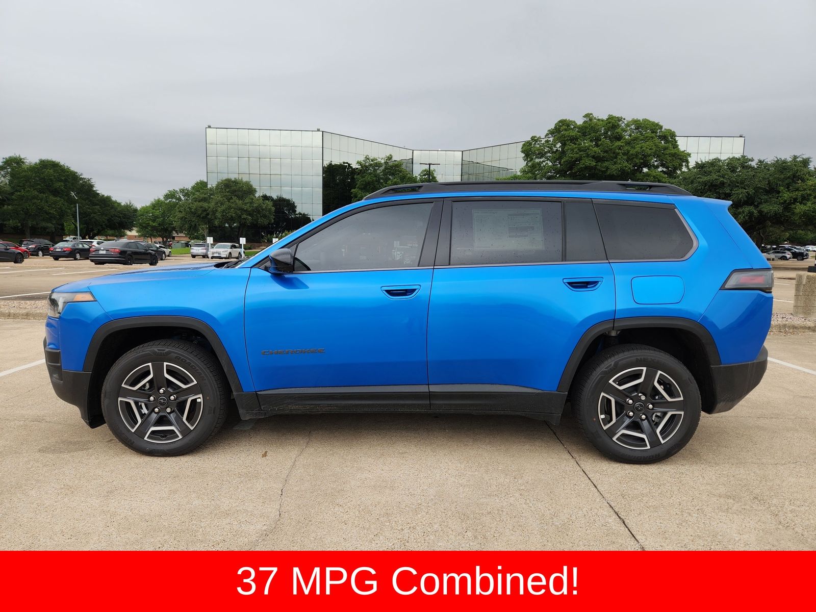 New 2026 Hydro Blue Pearlcoat Jeep LAREDO 4X4 image 3