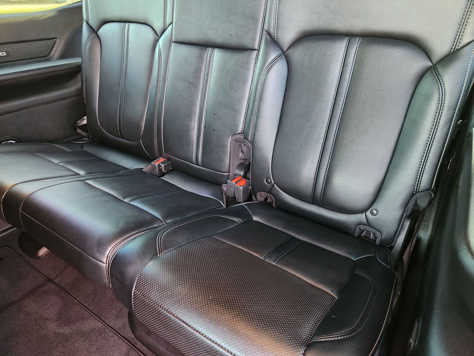 Used 2022 Velvet Red Pearlcoat Jeep Series II image 40