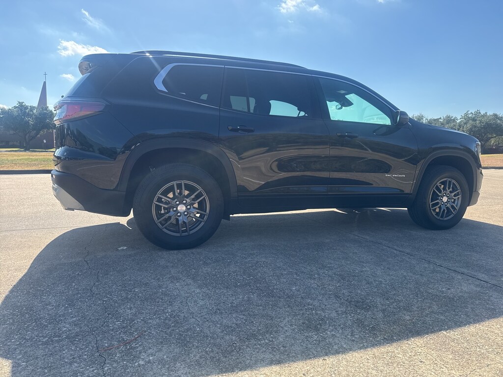 Used 2025 GMC Acadia Elevation SUV