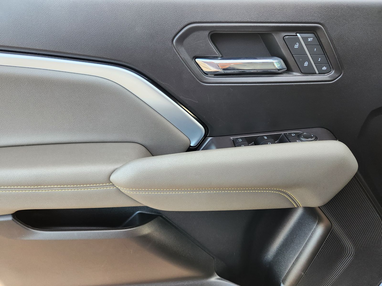 Used 2023 Sterling Gray Chevrolet ZR2 image 30