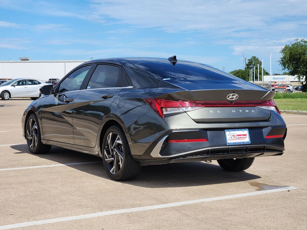 Used 2024 Hyundai Elantra SEL Sedan
