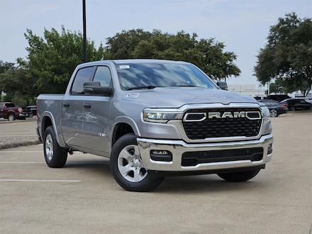 2025 Ram 1500 LONE STAR CREW CAB 4X2 5'7 BOX Pickup