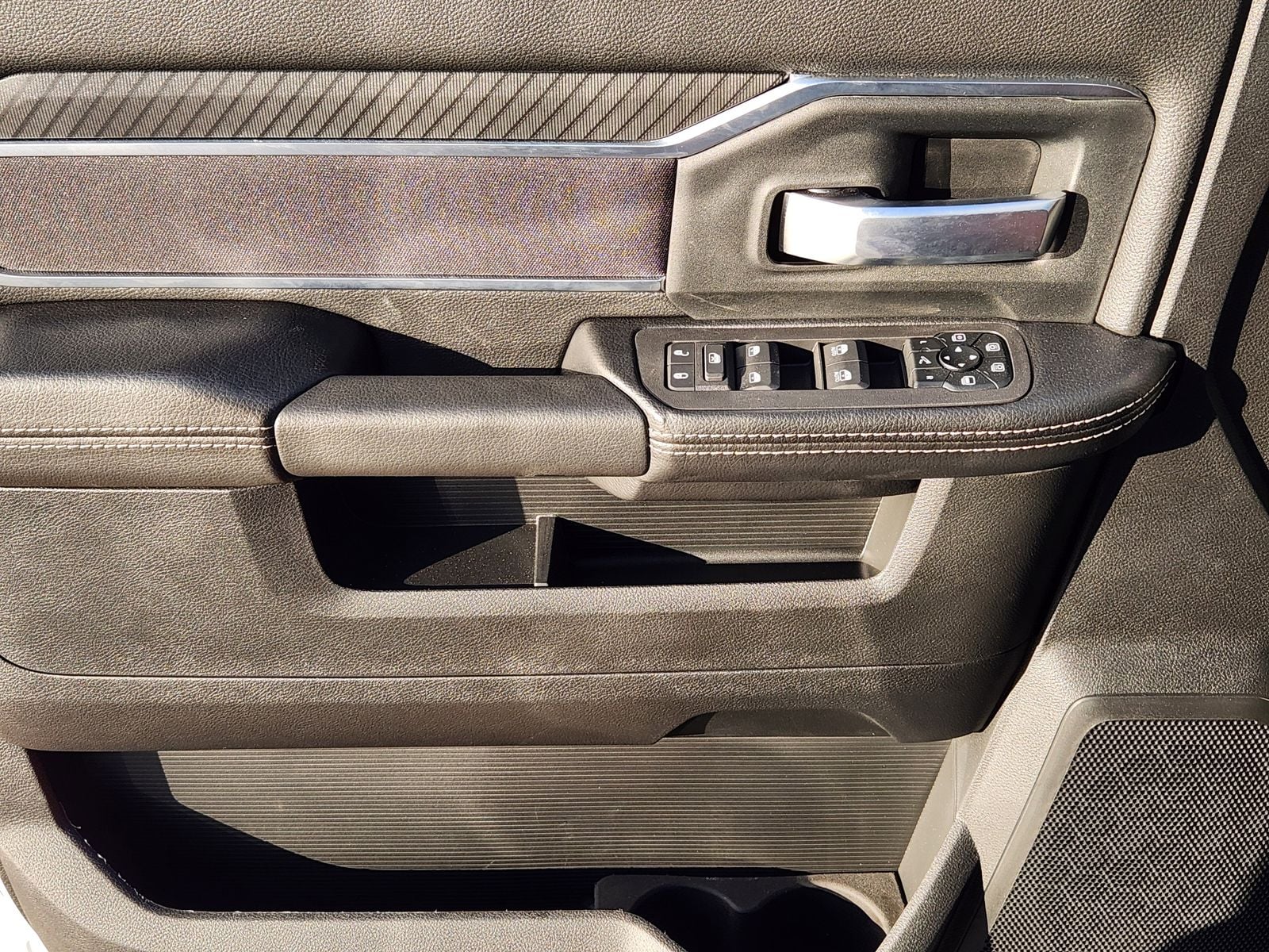 New 2025 Bright White Ram BIG HORN CREW CAB 4X4 6