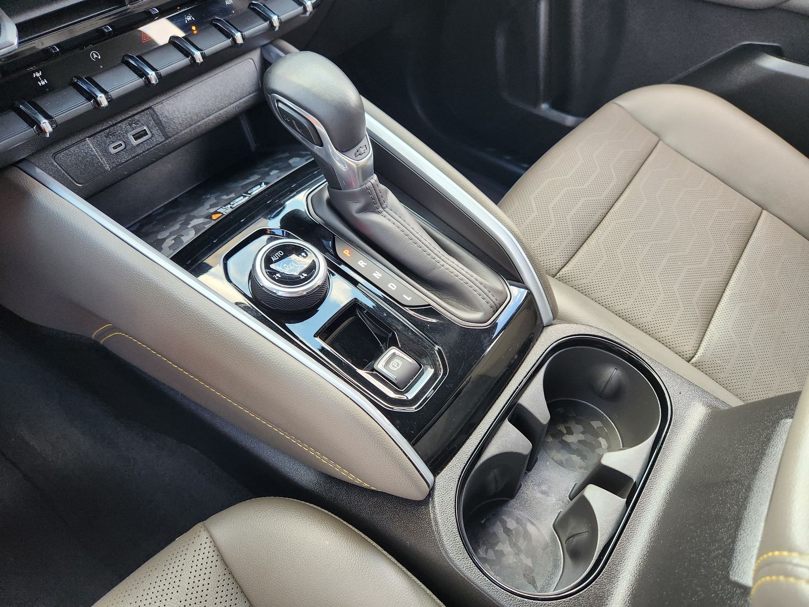 Used 2023 Sterling Gray Chevrolet ZR2 image 27