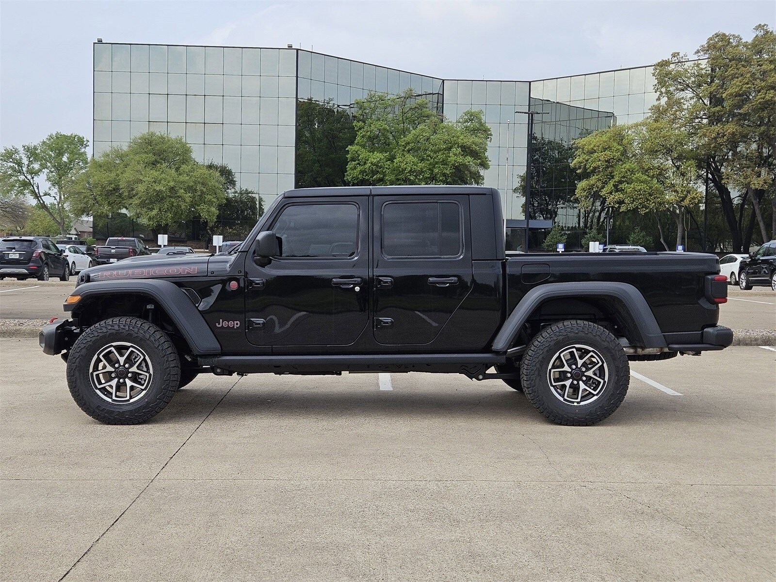 2025 Jeep Gladiator Rubicon photo 3