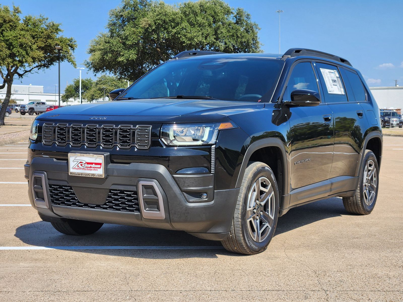 New 2026 Diamond Black Crystal Pearlcoat Jeep LIMITED 4X4 image 2