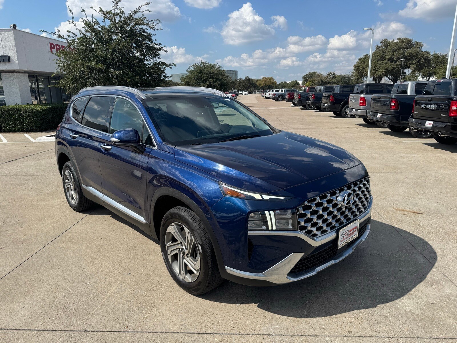 2023 Hyundai Santa Fe SEL Premium photo 4