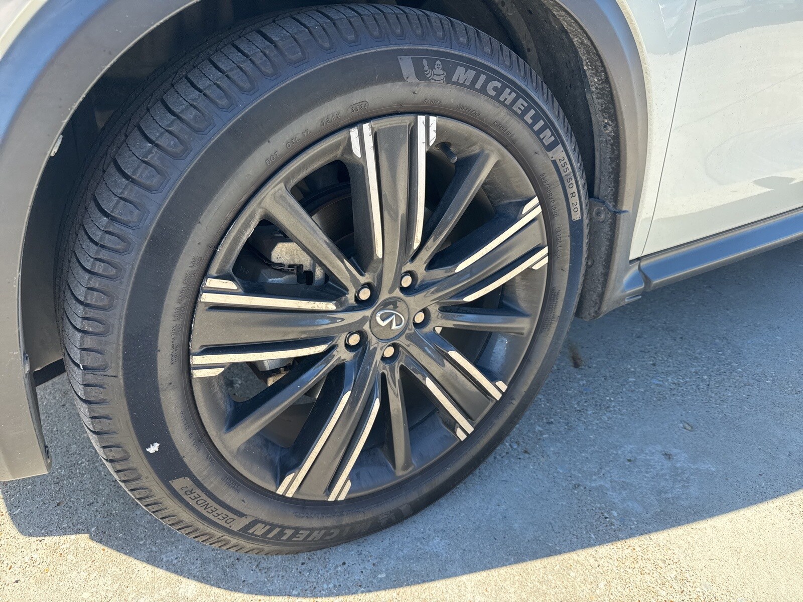 2021 Infiniti QX50 Luxe photo 3