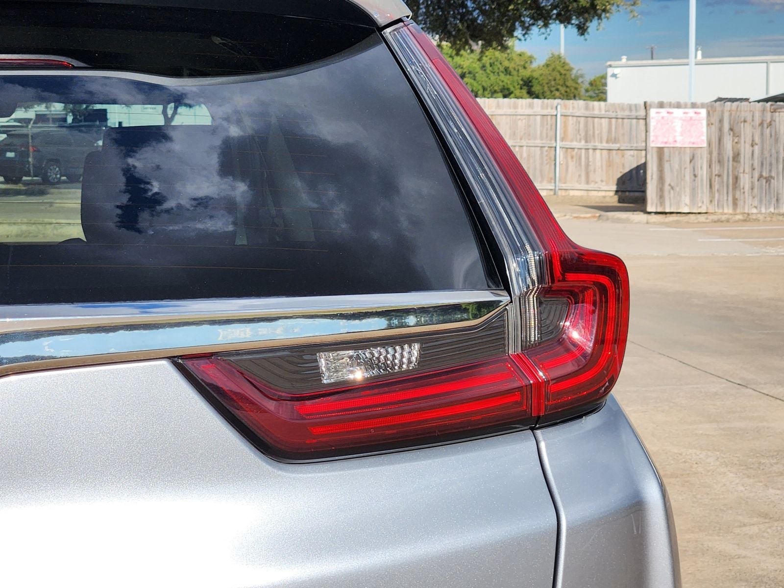 Used 2020 Silver Honda EX 2WD image 16