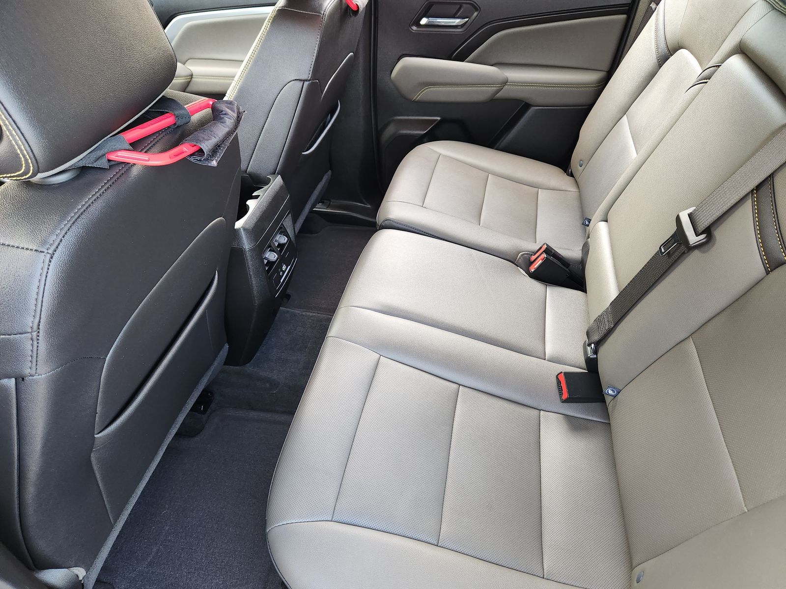 Used 2023 Sterling Gray Chevrolet ZR2 image 39