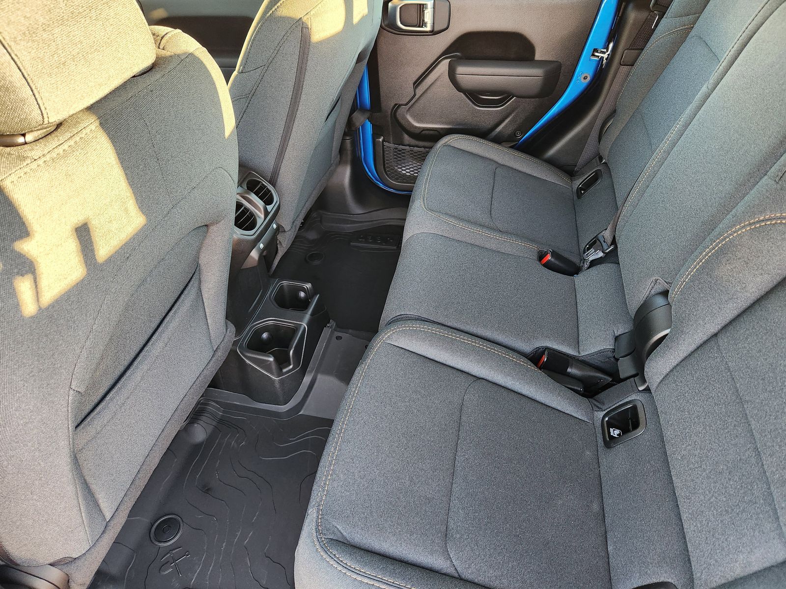 New 2026 Hydro Blue Pearlcoat Jeep SPORT 4X4 image 40