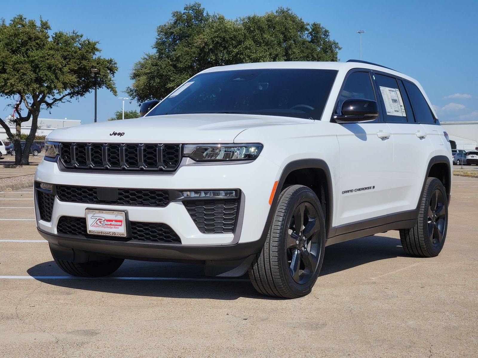 New 2026 Bright White Jeep LIMITED 4X4 image 2