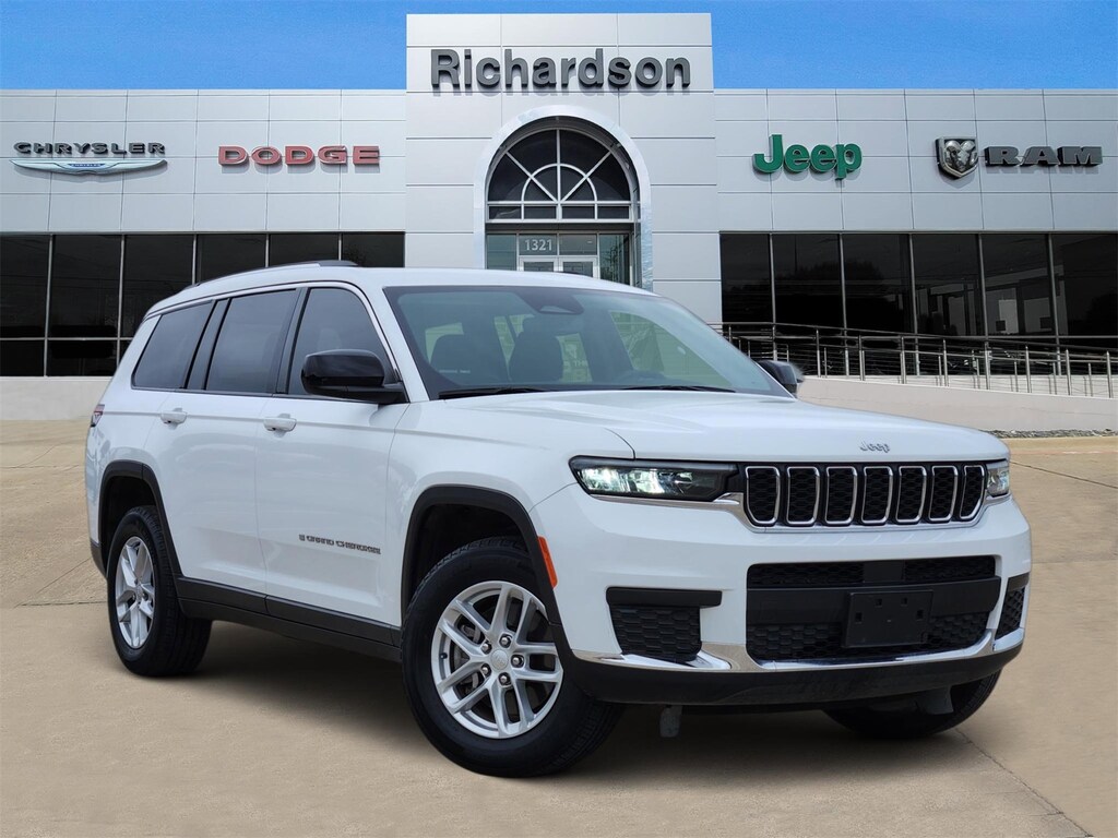 Used 2024 Jeep Grand Cherokee L Laredo SUV