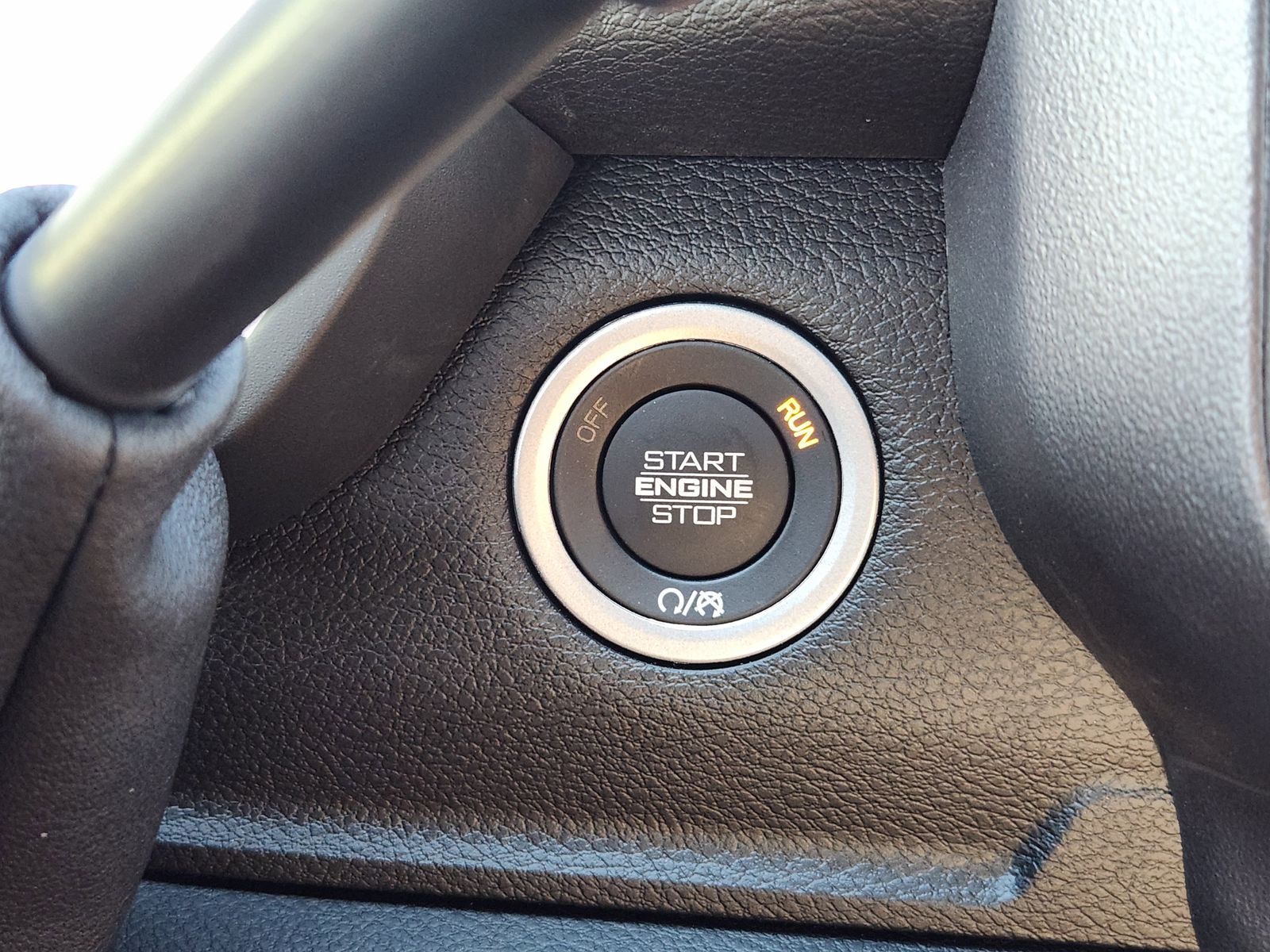 New 2025 Bright White Ram BIG HORN CREW CAB 4X4 6