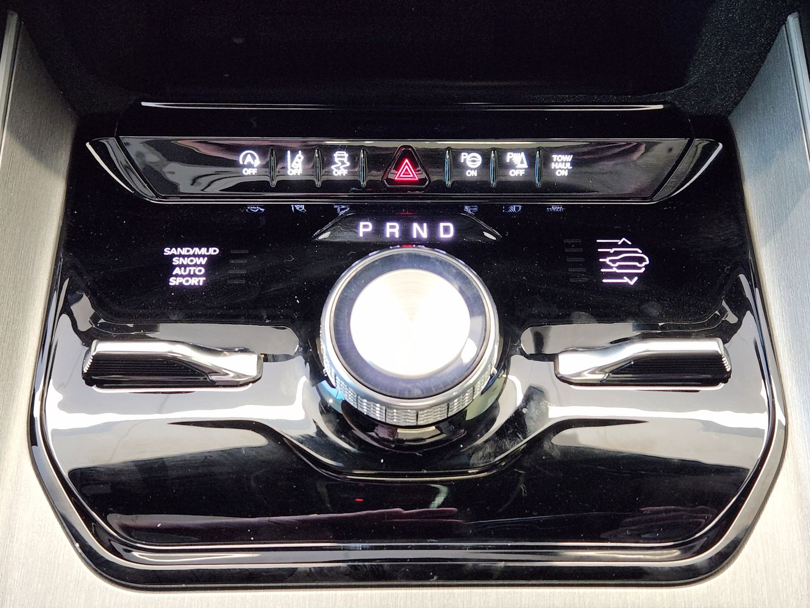 New 2026 Bright White Jeep LIMITED RESERVE 4X4 image 24