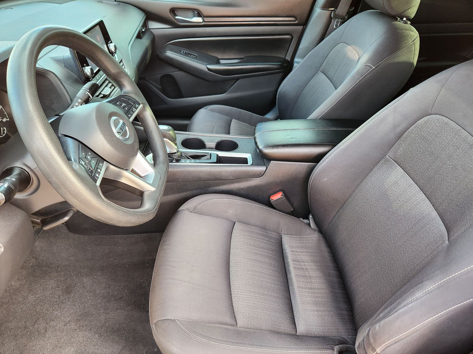 Used 2021 Glacier White Nissan 2.5 S image 20