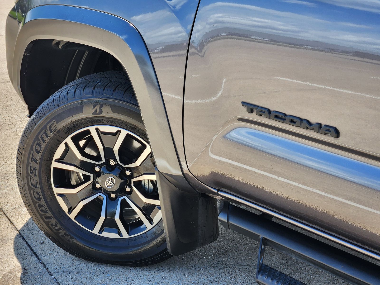 Used 2023 Magnetic Gray Toyota  image 17