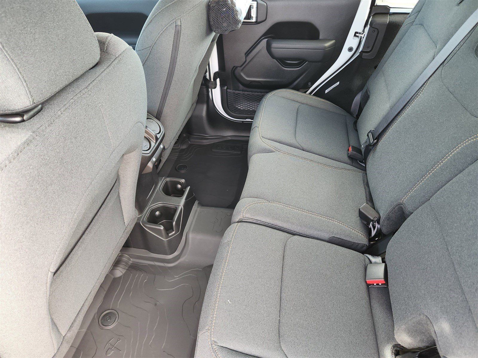 New 2026 Bright White Jeep 4-DOOR SPORT image 31