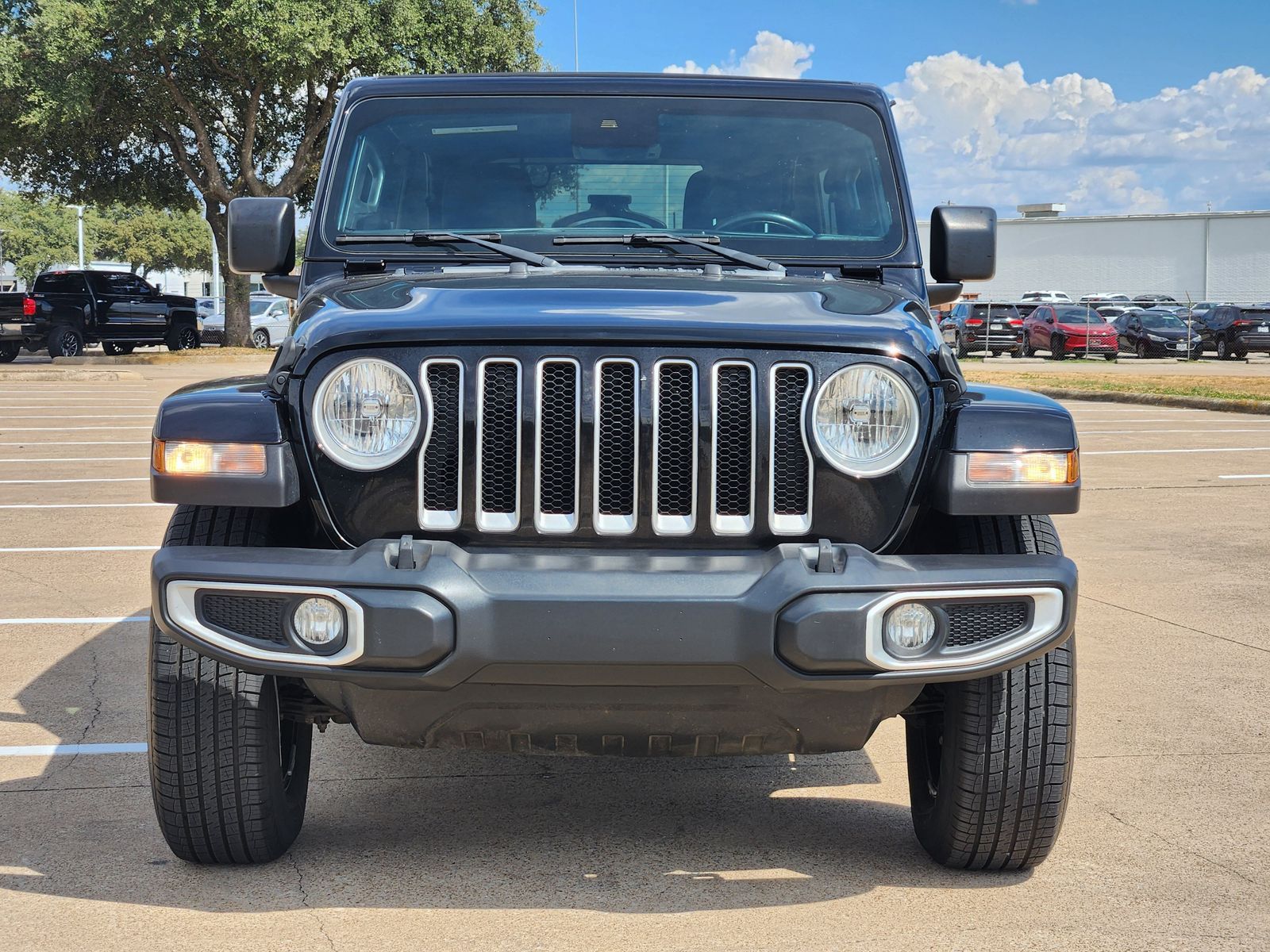 Used 2022 Black Jeep Unlimited Sahara image 7